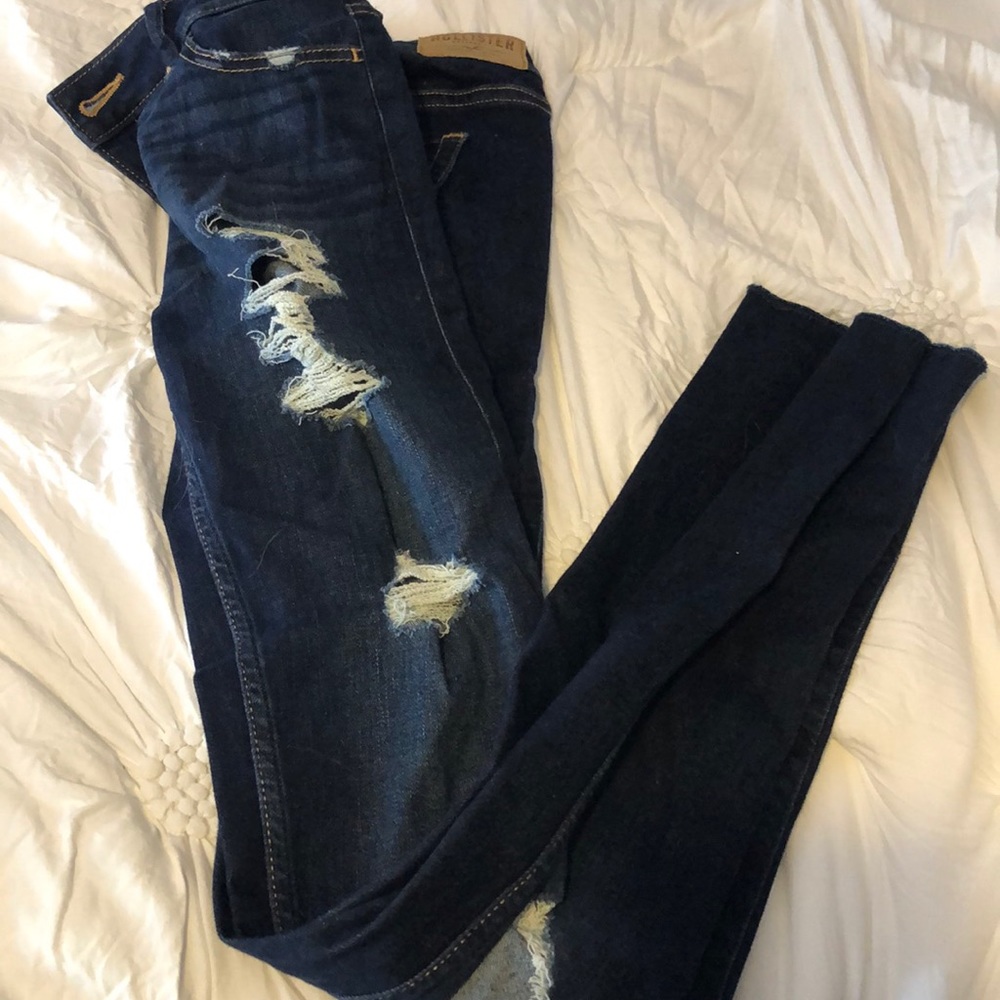 ripped Hollister jeans regular rise